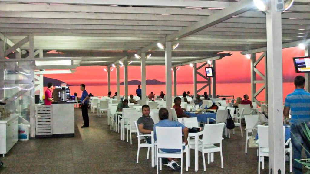Paradise Beach Hotel Radhimë Zewnętrze zdjęcie