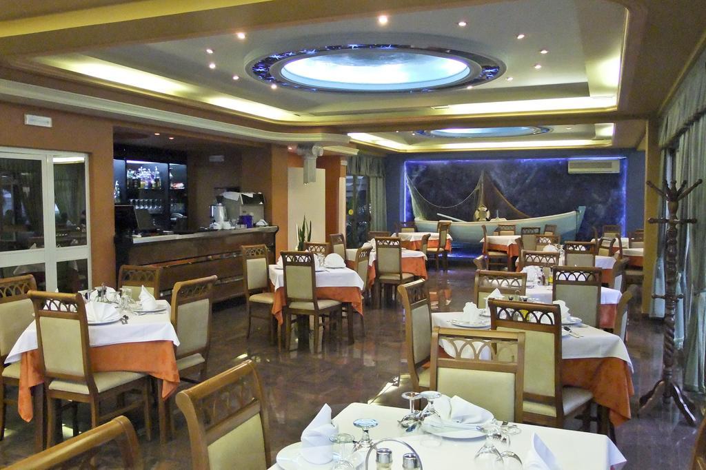 Paradise Beach Hotel Radhimë Zewnętrze zdjęcie