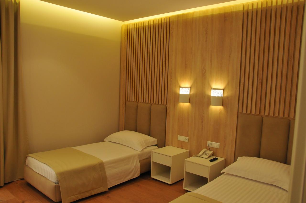 Paradise Beach Hotel Radhimë Zewnętrze zdjęcie
